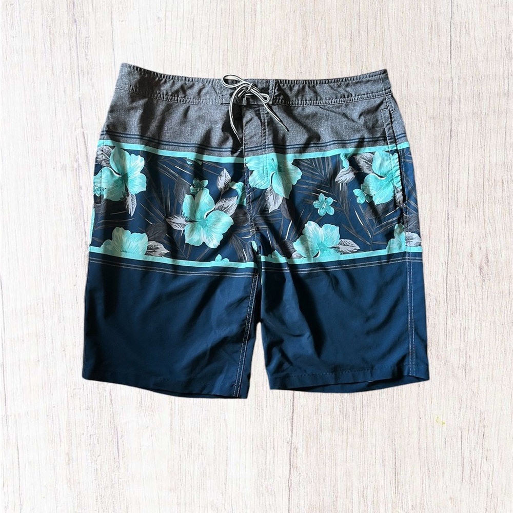 Navy Blue‎ Floral Goodfellow Board Shorts Men’s Size 38